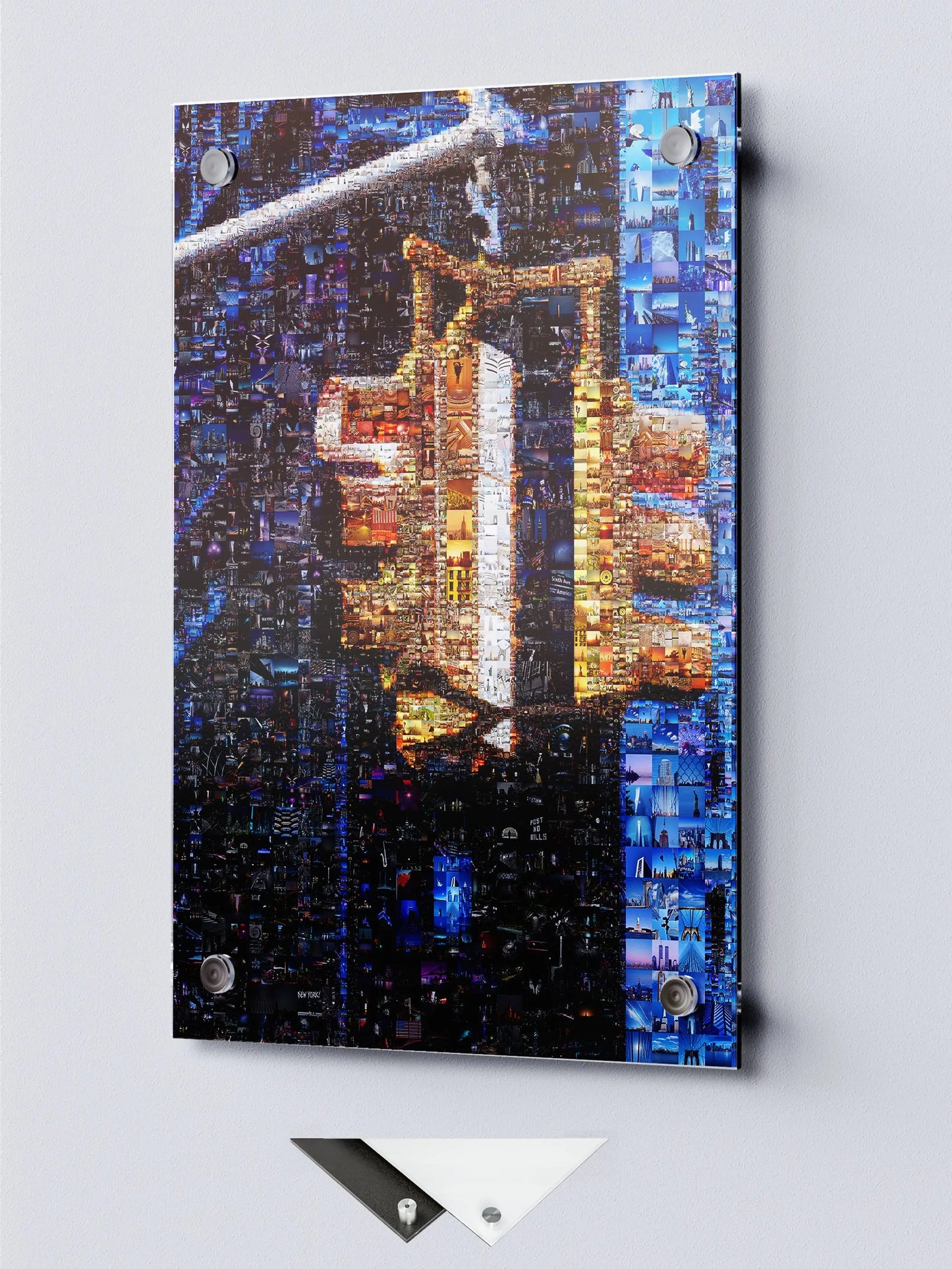 Stunning Mosaic Traffic Light Artwork - Unique Urban Art for Home Decor AtelierMosaics