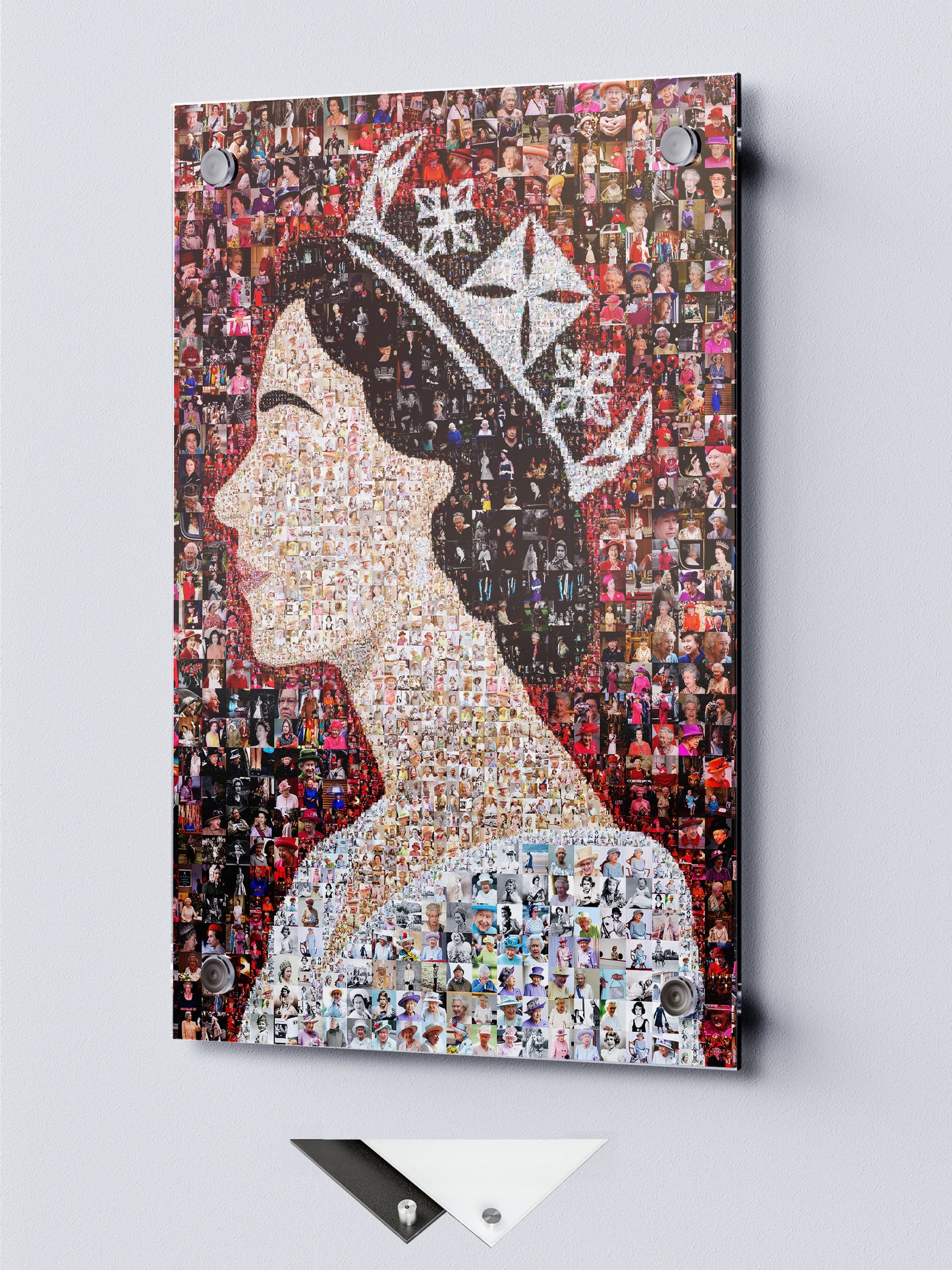 Elegant Mosaic Artwork of Queen Elizabeth II - Tribute to a Timeless Icon