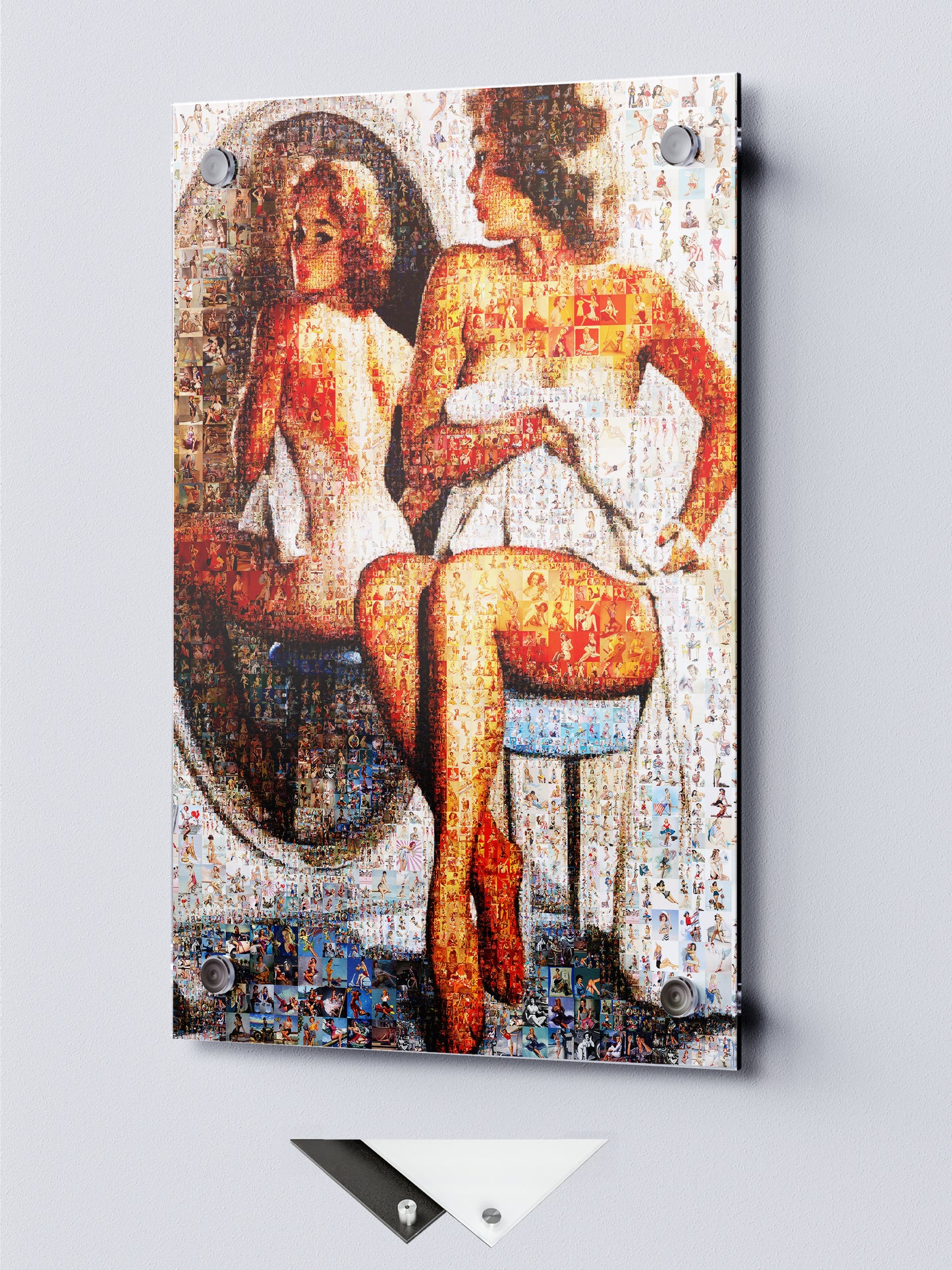 Pin-Up Girl Mirror Mosaic Poster – Vintage Bathroom Wall Art