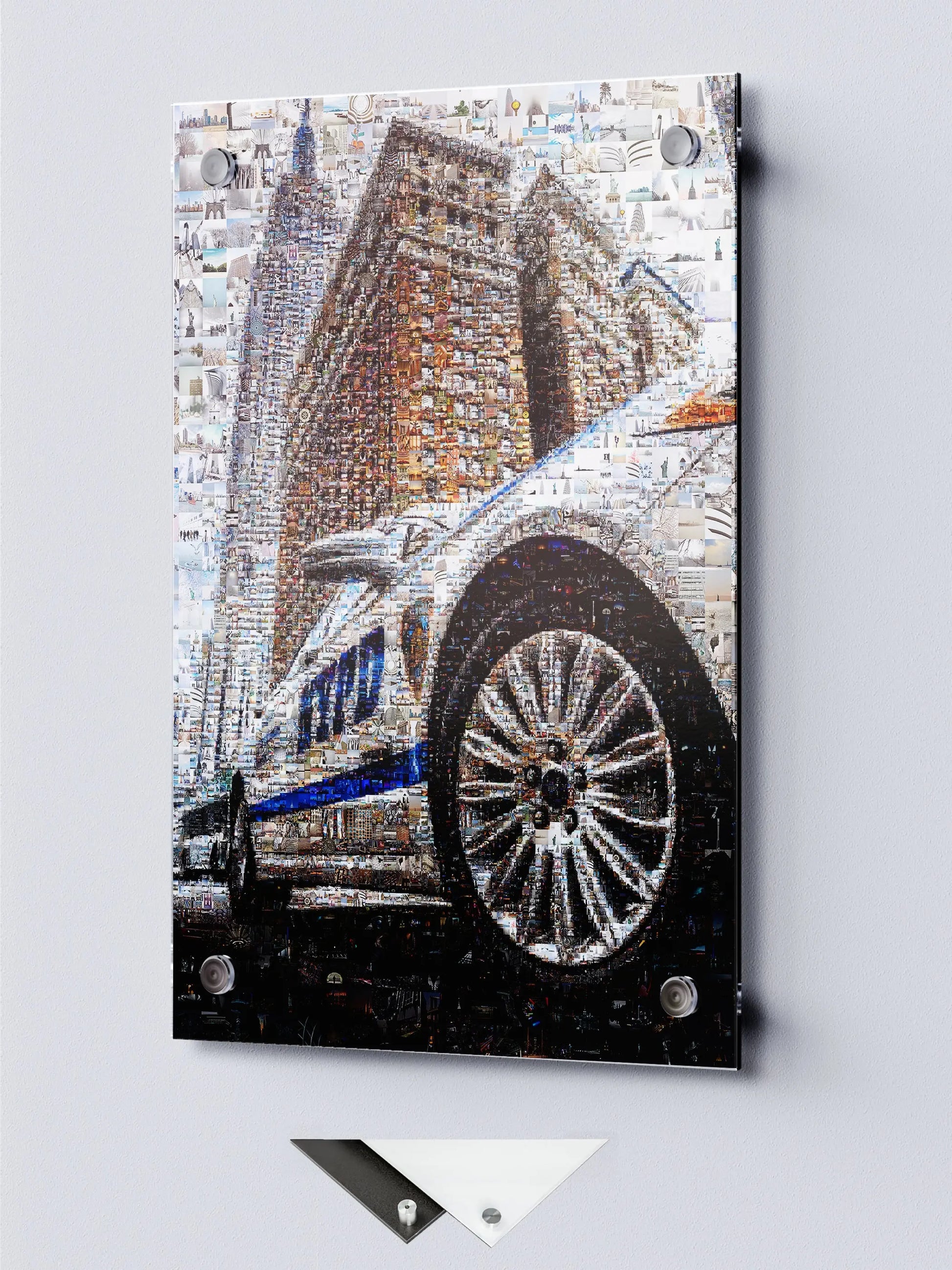 Stunning Mosaic Art of Iconic NYC Police Car – Unique Wall Décor for Home & Office AtelierMosaics