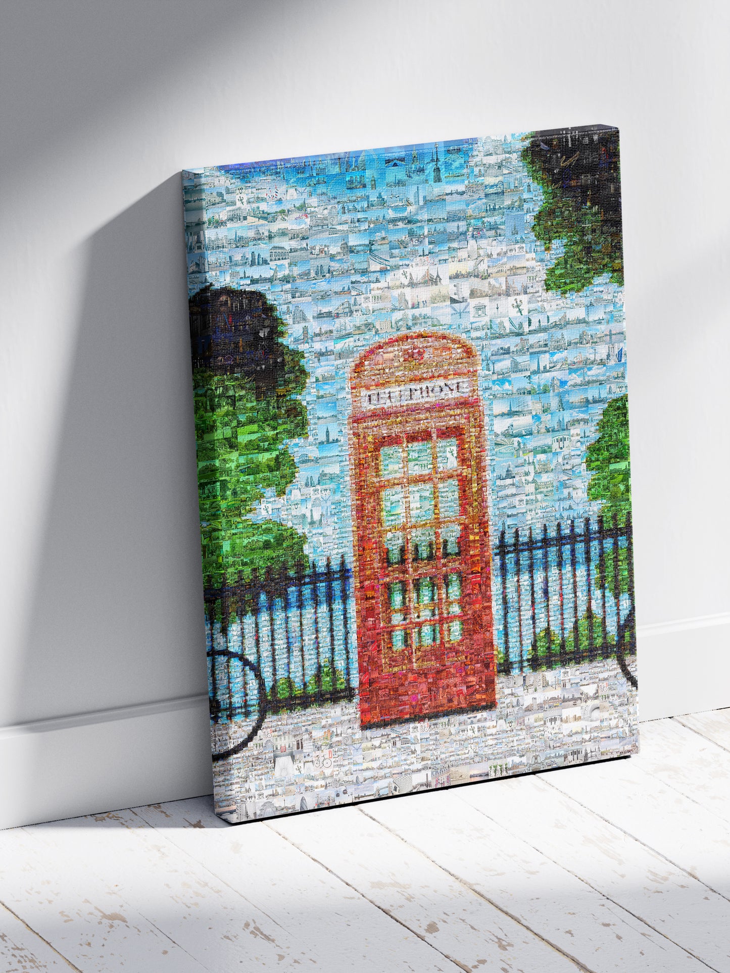 London Mosaic Art: Iconic Red Telephone Box in Stunning Detail | Unique Wall Decor AtelierMosaics