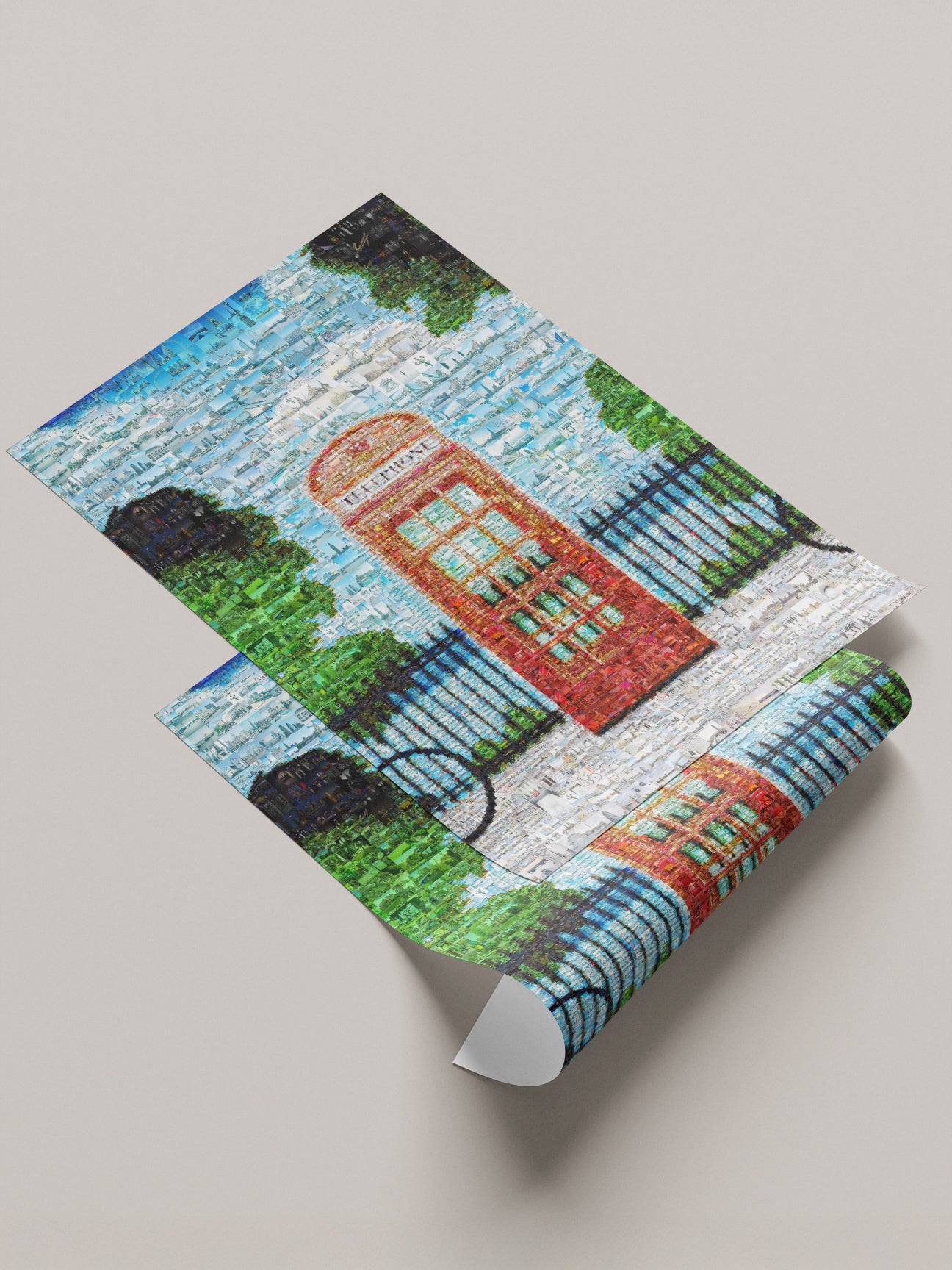 London Mosaic Art: Iconic Red Telephone Box in Stunning Detail | Unique Wall Decor AtelierMosaics