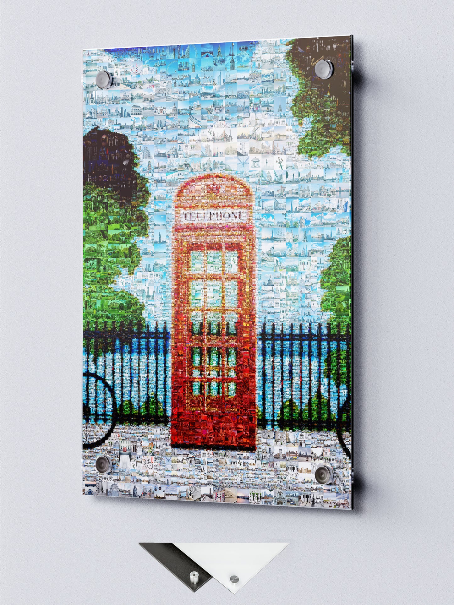 London Mosaic Art: Iconic Red Telephone Box in Stunning Detail | Unique Wall Decor AtelierMosaics