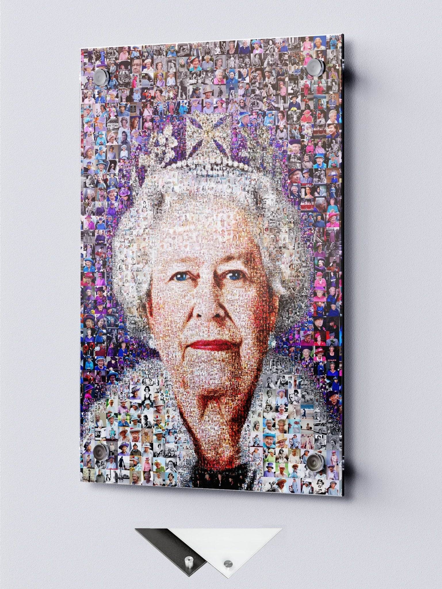 Stunning Elizabeth II Mosaic Artwork - Iconic British Queen Portrait for Home Decor - AtelierMosaics